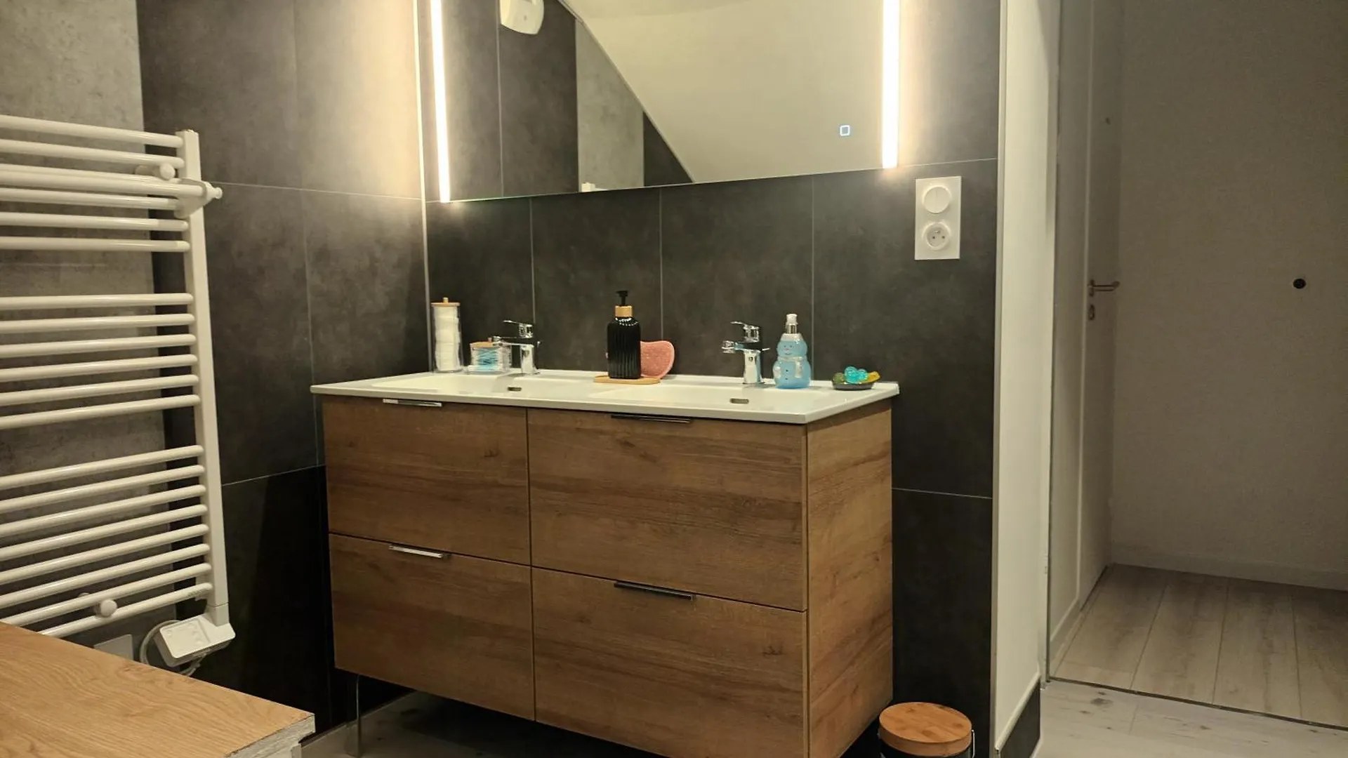 Magnifique Duplex Gite Gambetta Familial Ploumagoar